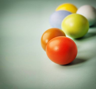 Renkli Paskalya yumurtaları