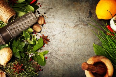 otlar ve baharatlar seçimi