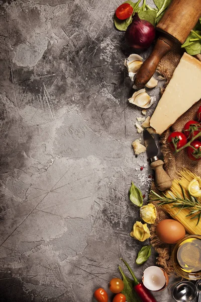Italian food background. Slate background with space for text — Stock Photo, Image