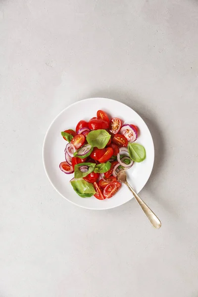 Salade saine sur fond rustique — Photo