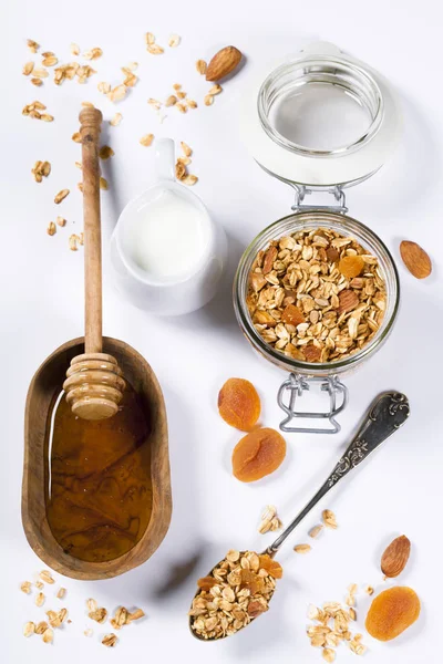 Healthy breakfast -  Homemade granola, honey and milk — Stock Photo, Image