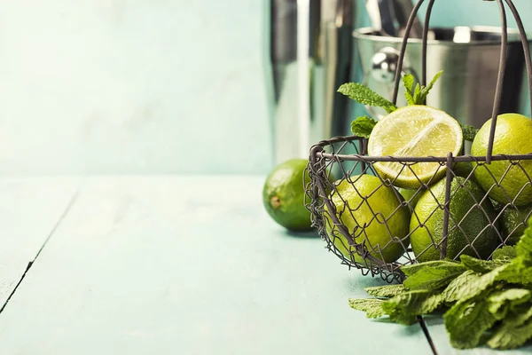 Zutaten für den Mojito-Cocktail — Stockfoto