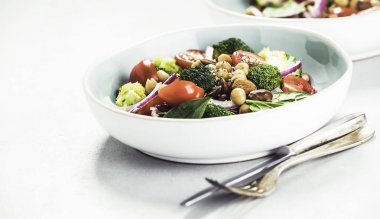 Sağlıklı vegan enerji salata artırılması 