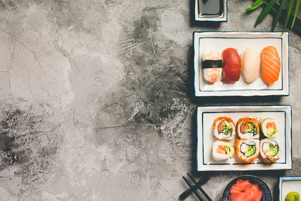 Flachlage von Sushi-Set — Stockfoto