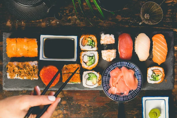 Flat-lay van sushi set — Stockfoto