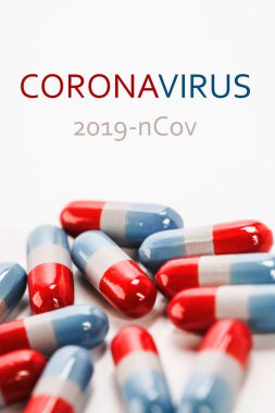 Coronavirus tedavisi konsepti. 2019 ncov Coronavirus kökenli Wuhan, Çin.