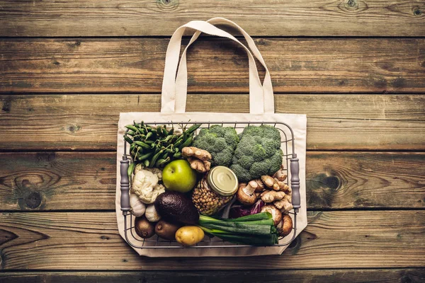 Eco friendly shopping alimentare o concetto di cucina Stile di vita libero di plastica — Foto Stock