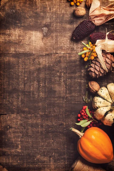 Höstens bakgrund. Thanksgiving, skörd, halloween koncept platt låg — Stockfoto