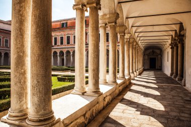 Venice, İtalya - 20 Ağustos 2016: Ünlü mimari anıtları ve cephe eski ortaçağ binaları San Giorgio Maggiore Adası yakın çekim 20 Ağustos 2016 Venedik, İtalya.