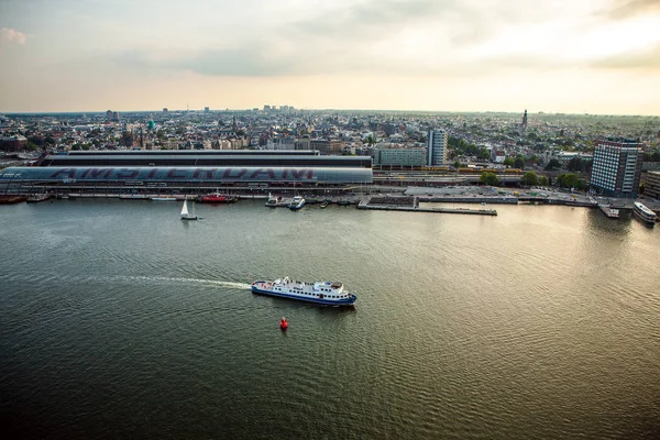 阿姆斯特丹的城市景观和美丽的日落. — 图库照片
