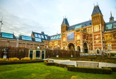 Amsterdam, Hollanda - 09 Ocak 2017: Rijksmuseum - Ulusal Müzesi sanat ve Tarih için adanmış. Bir Avrupa'nın en popüler Müzesi. 09 Ocak 2017 yılında Amsterdam, Hollanda.