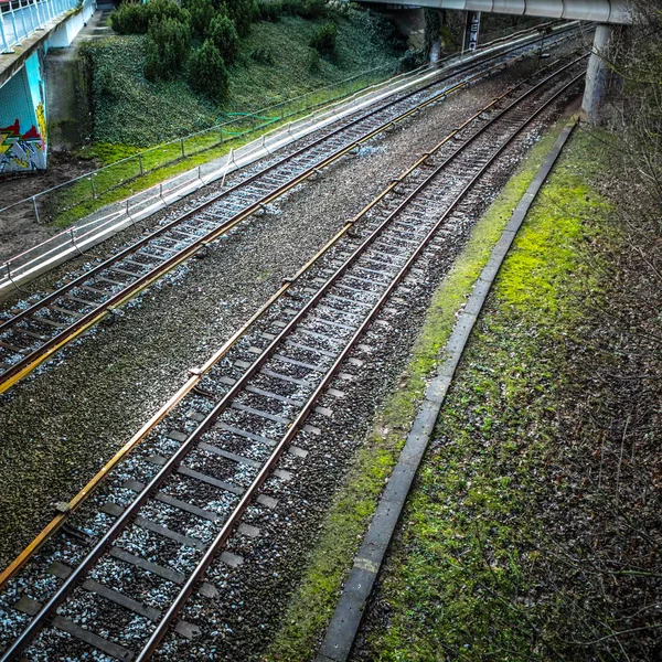 Ferrocarriles o vías férreas para el transporte ferroviario. — Foto de Stock