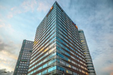 Bijlmer Arena, Hollanda - 03 Ocak 2017: İş şehir Modern mimarisi. Biljlmer Arena (Amsterdam) - Hollanda.