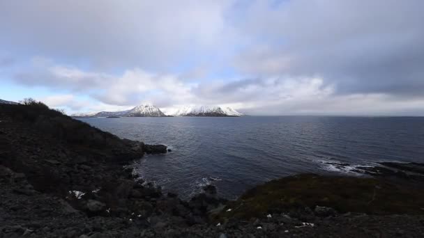 ロフォーテン諸島。美しいノルウェーの春の風景。Hd 映像. — ストック動画