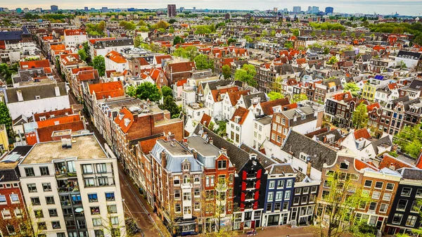 Amsterdam město shora. Celkový pohled z výšky bodu v denní době. — Stock fotografie