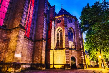 Utrecht, Hollanda - 28 Mayıs 2017: Yakın çekim Utrecht şehir ünlü kurma sırasında twilight bakış. Cityscape ve geleneksel Hollanda Mimarlık. 28 Mayıs 2017 yılında Utrecht - Hollanda.
