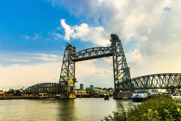 Liftbridge Koningshavenbridge De Hef à Rotterdam — Photo