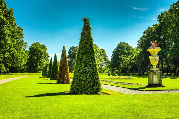 Blooming European Garden & Park elements close-up, Pays-Bas . — Photo