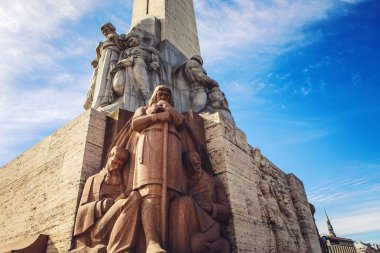 Riga, Letonya - 27 Ağustos 2017: Riga şehrinin ünlü eski heykel. Riga, Letonya - 27 Ağustos.