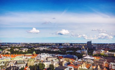 Üstten eski Avrupa city Riga görünüm.