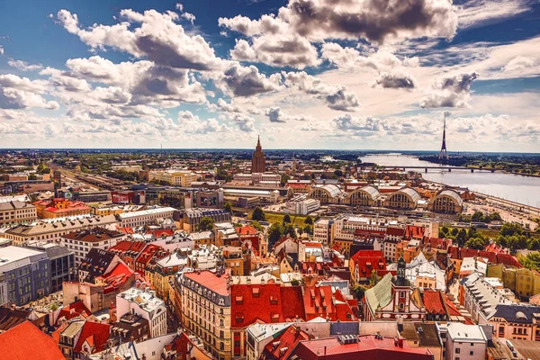 Üstten eski Avrupa city Riga görünüm. — Stok fotoğraf
