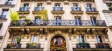 Konut geleneksel mimarisi. Paris - Fransa.