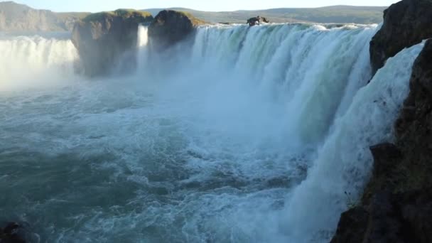 Picturesque Landscape Mountain Waterfall Traditional Nature Iceland Slow Motion Footage — Stock Video