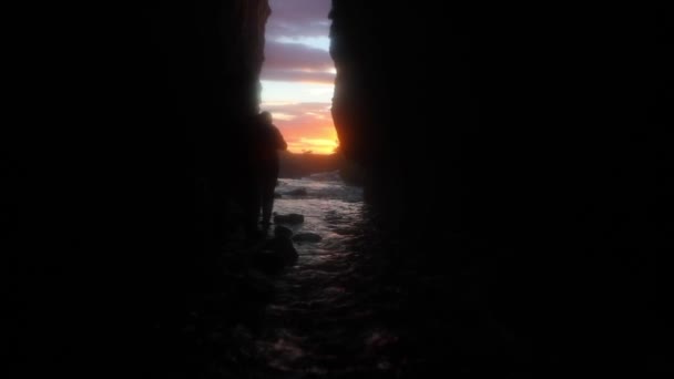 冰岛山洞穴 慢动作镜头 — 图库视频影像