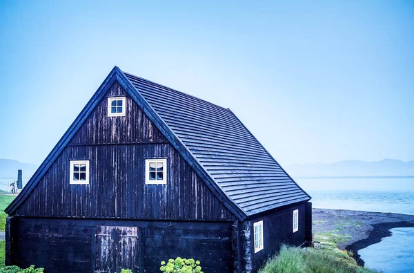 Traditionella Isländska Byn Med Hus Och Vacker Morgon Landskap — Stockfoto