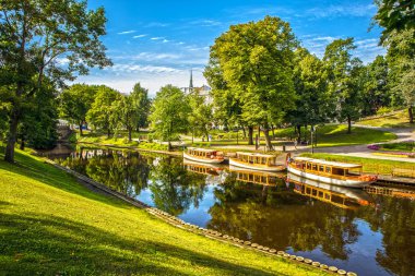 Güzel sonbahar park Riga.