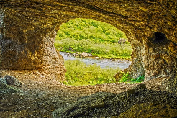 Islandês Montanha Caverna Close — Fotografia de Stock