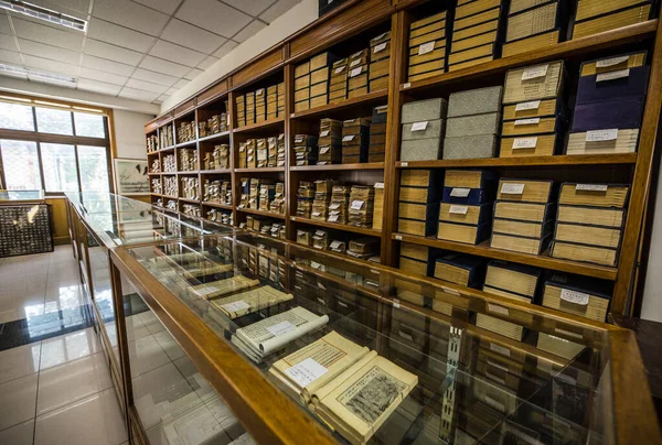 Beijing China June 2019 Traditional Chinese Library Shelves Old Modern — Stockfoto