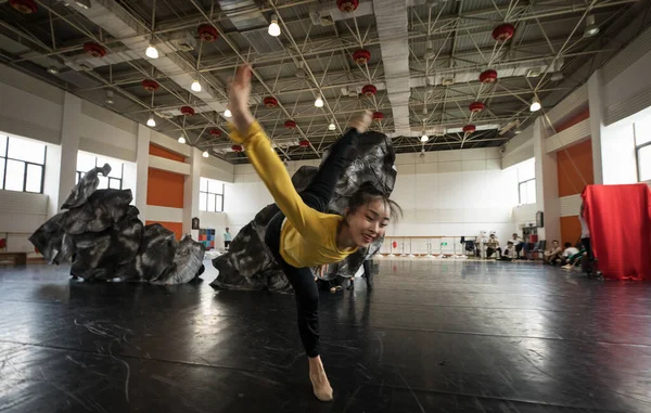 Pechino Cina Giugno 2019 Formazione Del Balletto Del Teatro Cinese — Foto Stock