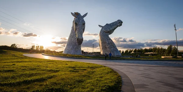Falkirk Scotland Maio Kelpies Esculturas Cabeça Cavalo 100 Pés Escócia — Fotografia de Stock