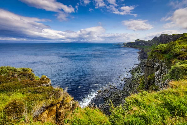 Waves Breaking Coastal Cliffs Scotland — Stock Photo, Image