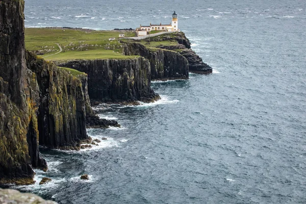 Faro Neist Point Sull Isola Skye Scozia — Foto Stock