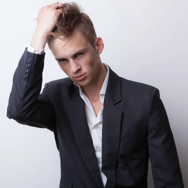 Handsome young elegant man studio portrait. — Stock Photo, Image