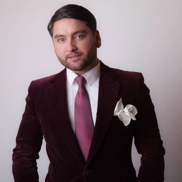 Handsome young elegant man studio portrait. — Stock Photo, Image