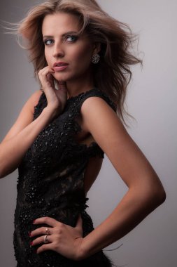 mooi meisje studio portret.