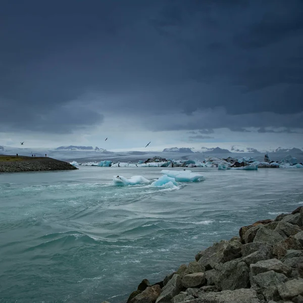 Vackert naturskönt vilt landskap i isländsk natur. — Stockfoto