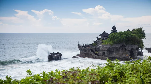 Incroyable paysage naturel des îles tropicales traditionnelles indonésiennes . — Photo