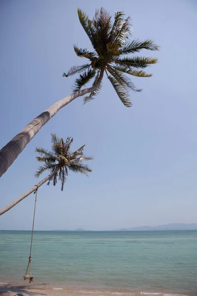 Krajobraz tropikalnej wyspy. Tajlandia - Phuket. — Zdjęcie stockowe