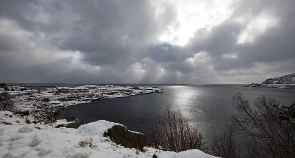 Ilhas Lofoten. Bela vista paisagem primavera Noruega . — Fotografia de Stock