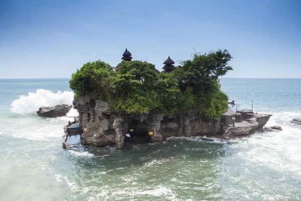 Incroyable paysage naturel des îles tropicales traditionnelles indonésiennes . — Photo