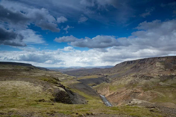 Beautiful scenic wild landscape of Icelandic nature. — Stock Photo, Image