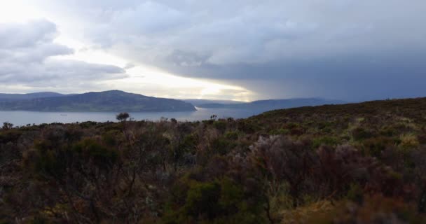 Prachtig landschap van Schotland natuur. 4k Beelden. — Stockvideo