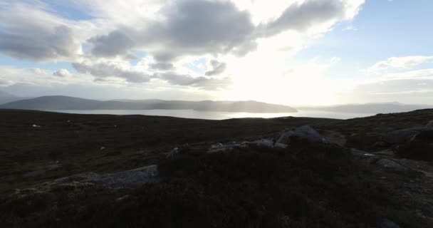 Prachtig landschap van Schotland natuur. 4k Beelden. — Stockvideo