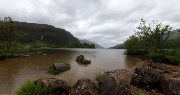 Hermoso paisaje paisajístico de Escocia naturaleza. Filmación 4K . — Vídeo de stock