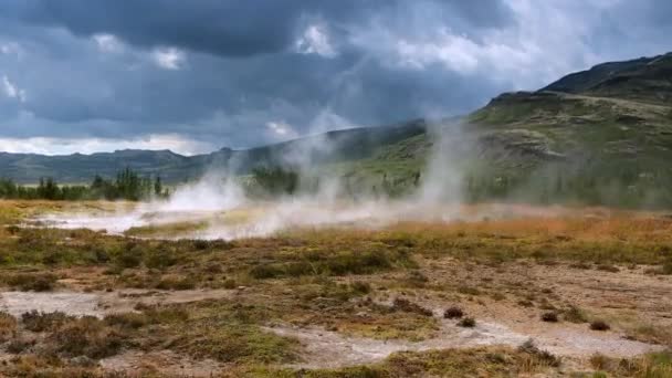 Paisagem pitoresca de natureza tradicional da Islândia. Filmagem em HD . — Vídeo de Stock