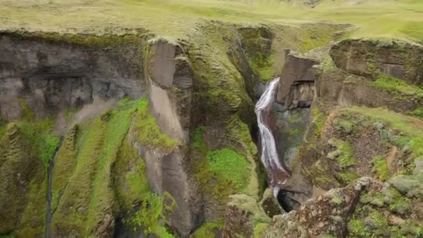 Живописний ландшафт традиційної природи Ісландії. Малюнки. — стокове відео